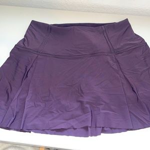 Lululemon sport / tennis skirt 6T